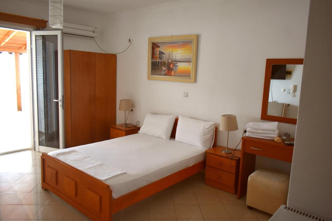 Ionio Rooms Himare Buitenkant foto